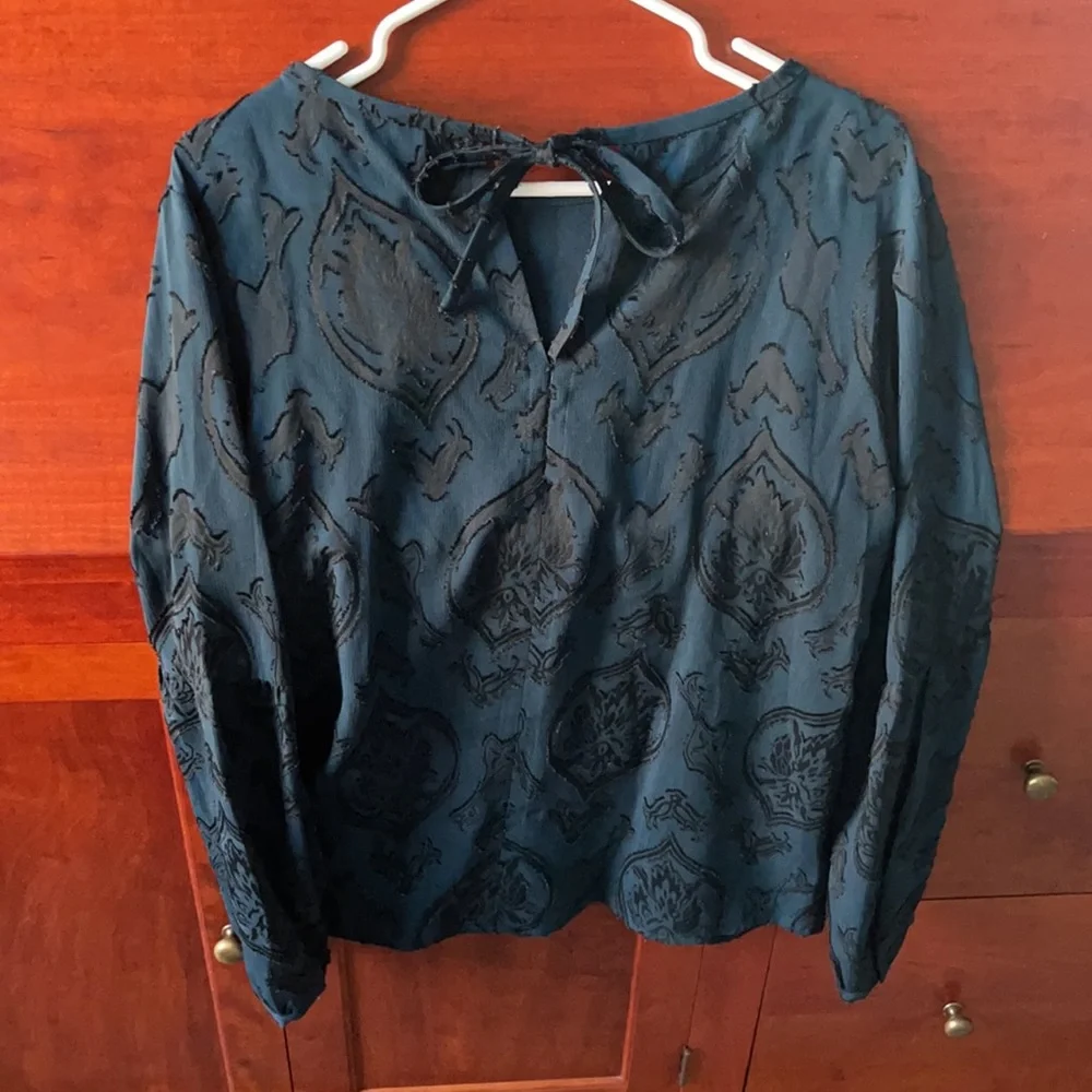 LOFT blouse - Picture 2 of 4